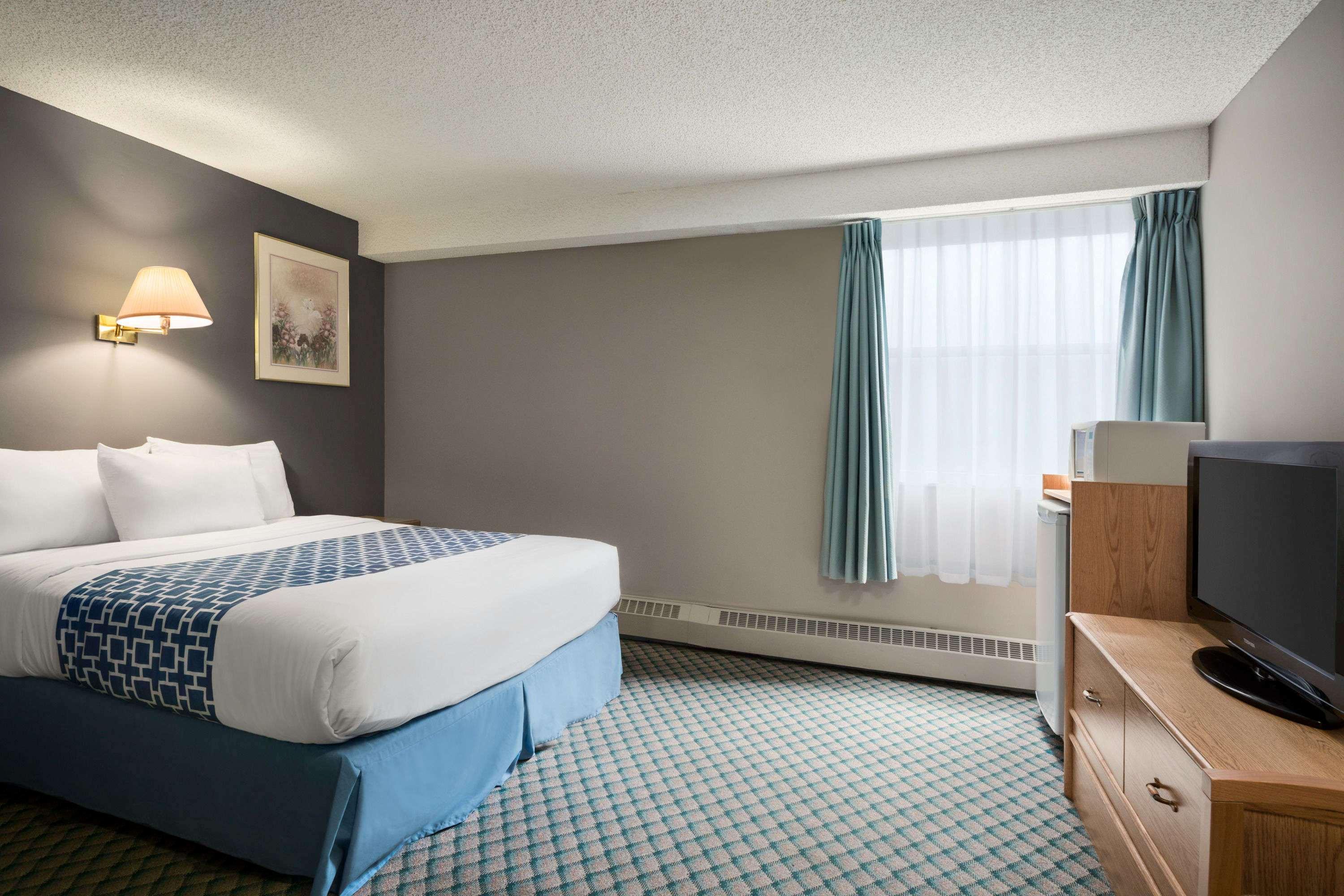 Travelodge By Wyndham Edmonton Airport Leduc Exterior foto